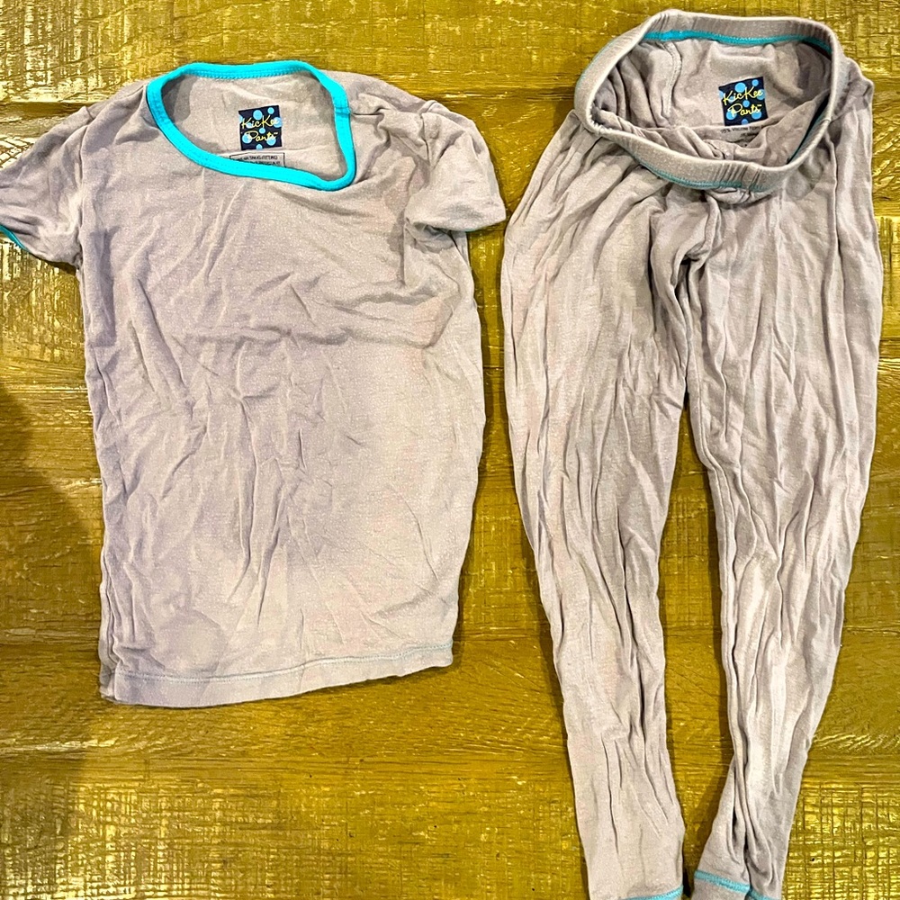Kickee Pants 4T “solid gray” pajamas.